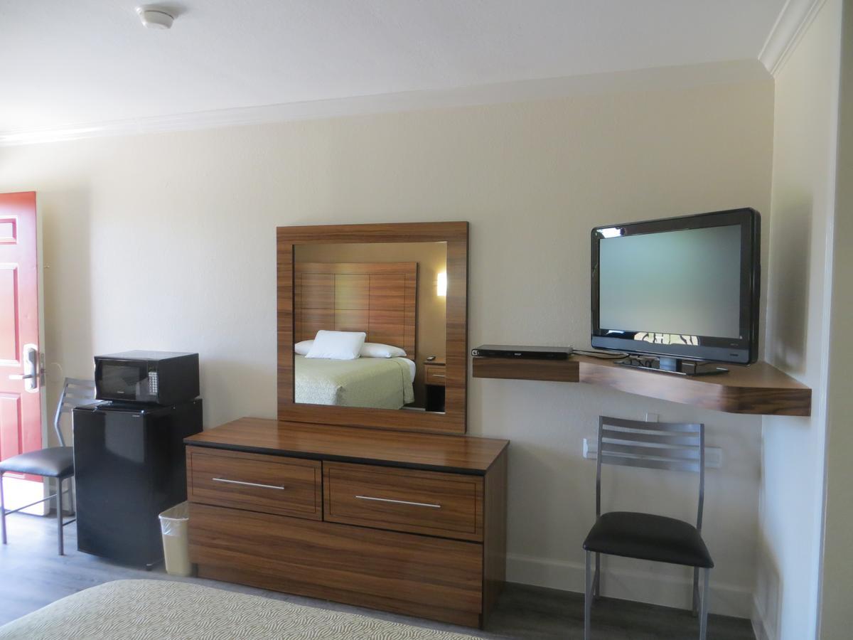 Palace Inn South Wayside Хьюстон Экстерьер фото