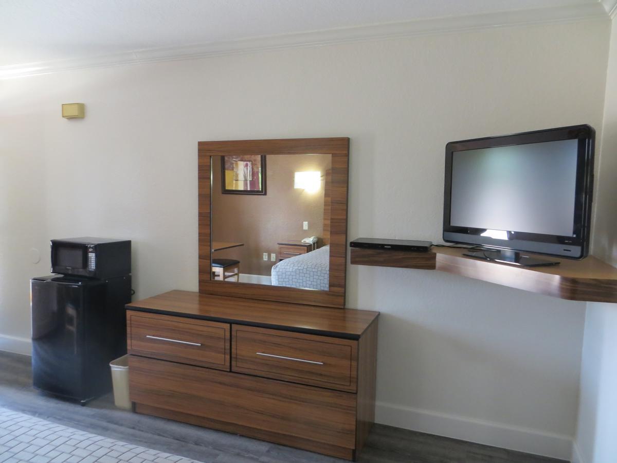 Palace Inn South Wayside Хьюстон Экстерьер фото