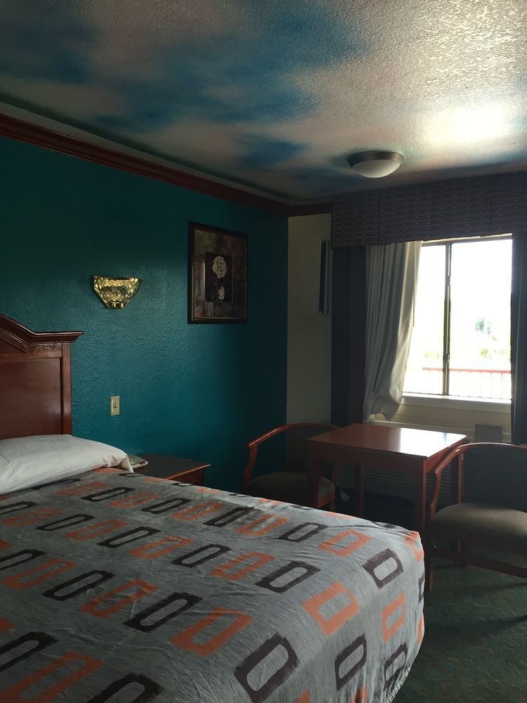 Palace Inn South Wayside Хьюстон Экстерьер фото